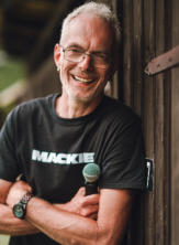Dino: Technik, Gesang